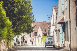 Charroux Auvergne Voyage autour des résidences Héraclide à Commentry Les trésors du Bourbonnais